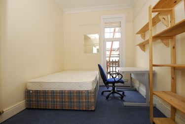 6 bed house, Bedford Park, North Hill, Plymouth, PL48HN - Image 5